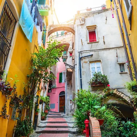 Like A Dream In Sanremo, With Panoramic Views - Happy דירה